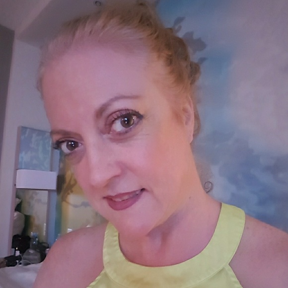 Meet your Posher, Cyndy - Picture 1 of 1